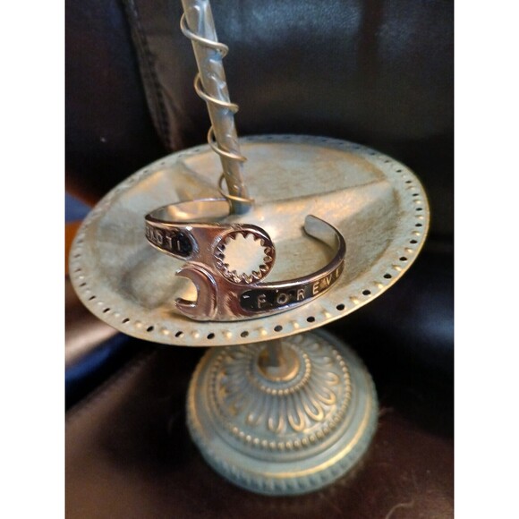 18k White Gold Plated Wrench Bracelet Construction Gift Enamel Engraved - Picture 6 of 7